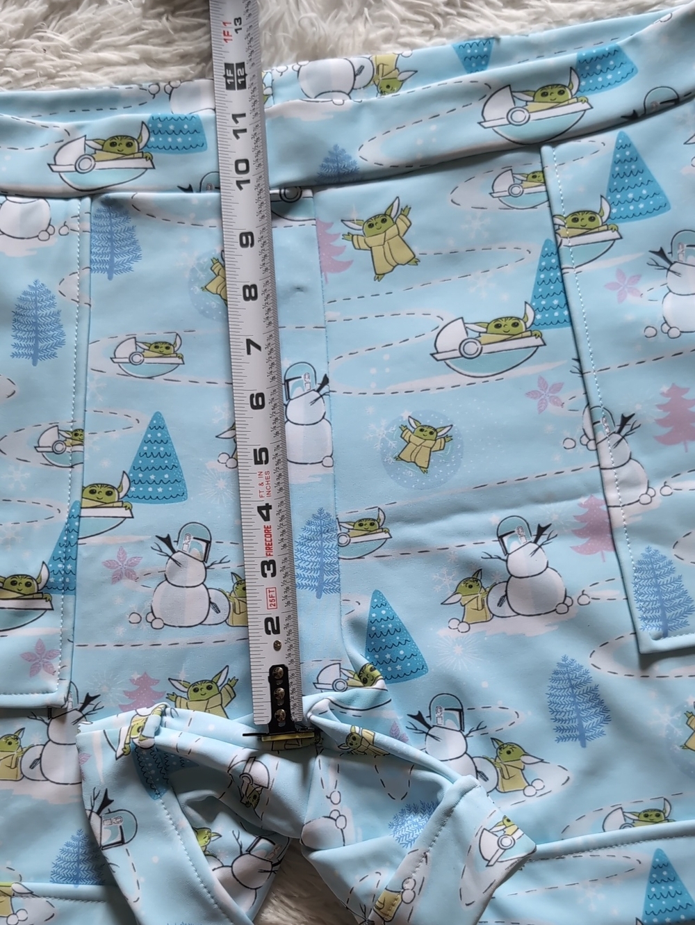 Blackmilk Star Wars The Child Winter Wonderland Baby Yoda Cuffed Shorts XL - Picture 11 of 12